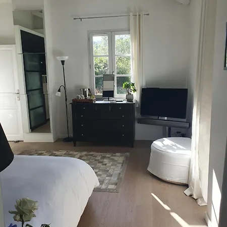 Lou Pantai, House, 5 Bedrooms 8 Persons, Pool, Large Garden, 4km From Aix En Provence